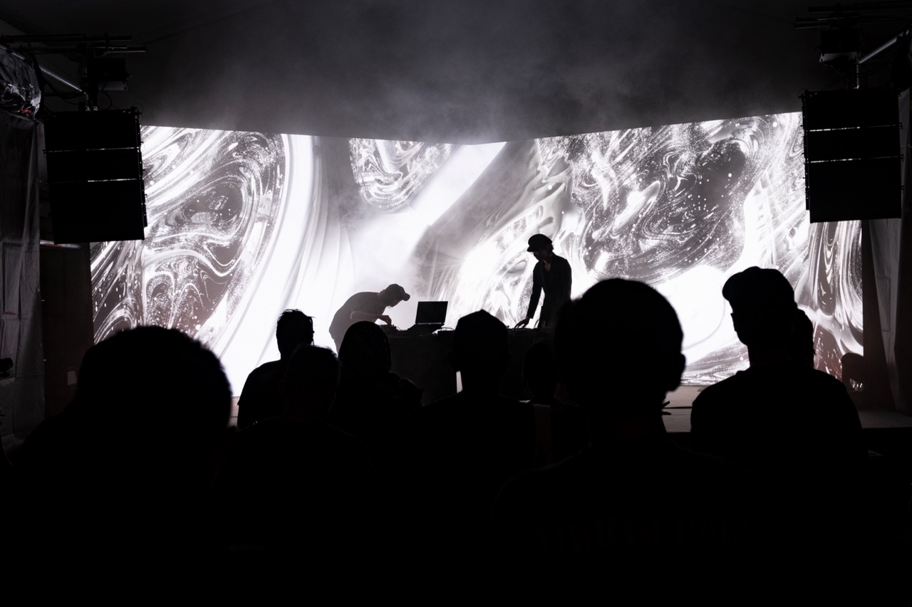 Xu Chia Chun+ Luca Bonaccorsi