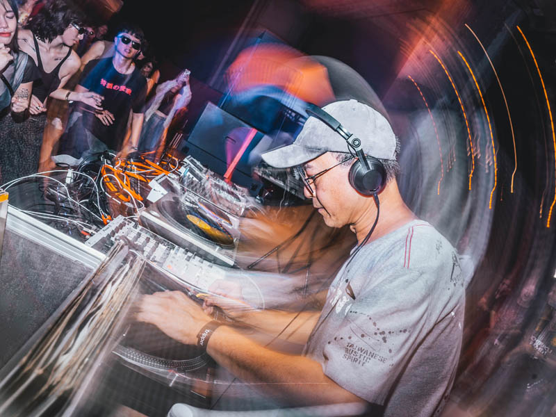 DJ @LLEN